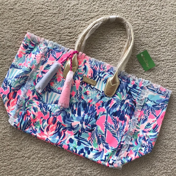 Lilly Pulitzer Handbags - Lilly Pulitzer Gypset Frayed Beach Tote